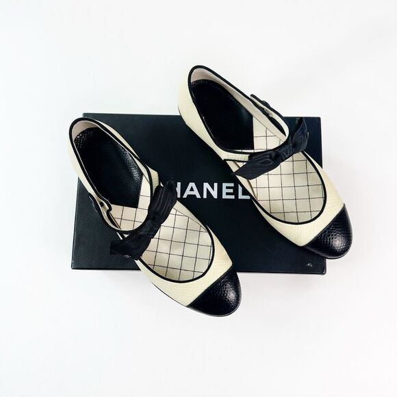 CHANEL Beige Black Cap Toe Leather CC Logo Ballet Flats Size 38.5 Mary Jane Bow - Picture 3 of 16